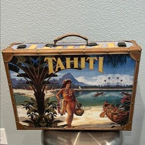 COPY - Vintage Tahiti Themed Suitcase
